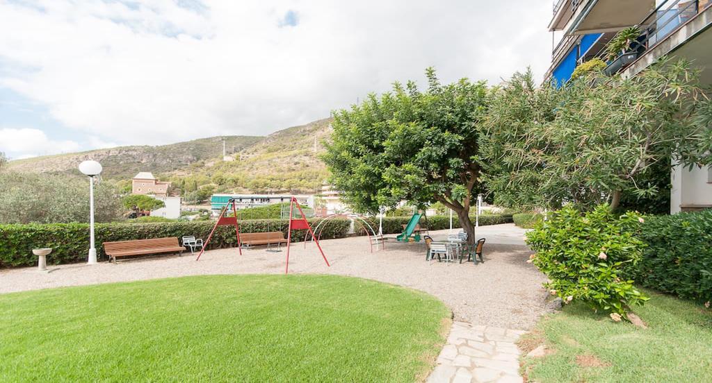 Apartamento Reisol Castelldefels Exterior photo